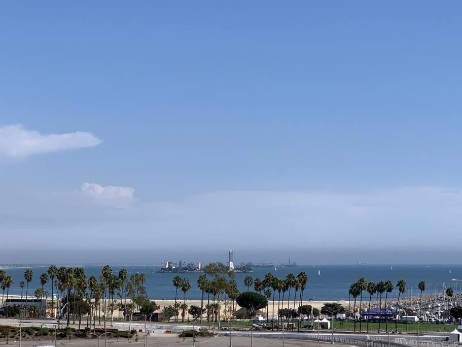 A Corner Unit With Ocean Views From Every Room Long Beach Exterior photo