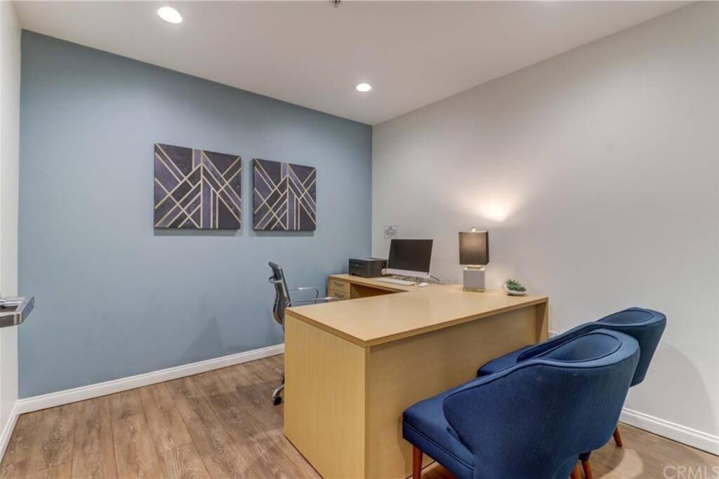 A Corner Unit With Ocean Views From Every Room Long Beach Exterior photo